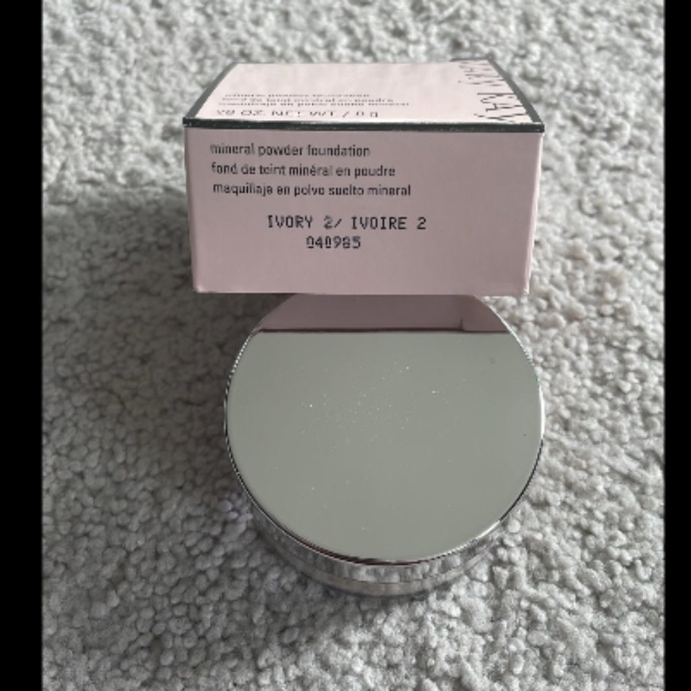 IVORY 2 #Mary Kay Mineral Powder Foundation